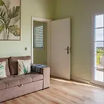 Canto Do Mar Holiday home *